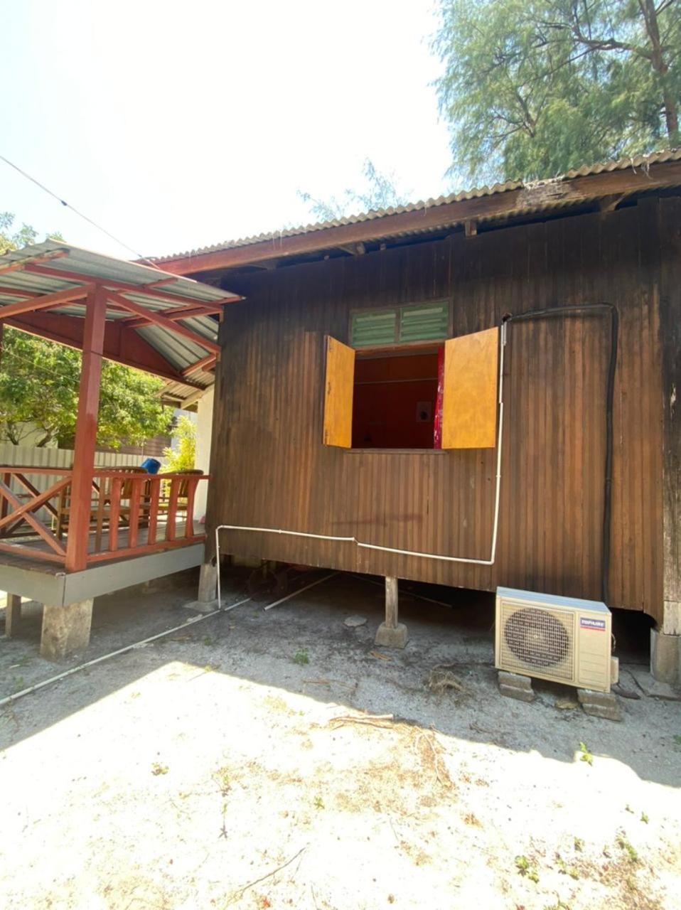 B'First Chalet Perhentian Island Kampung Kuala Besut Exteriör bild