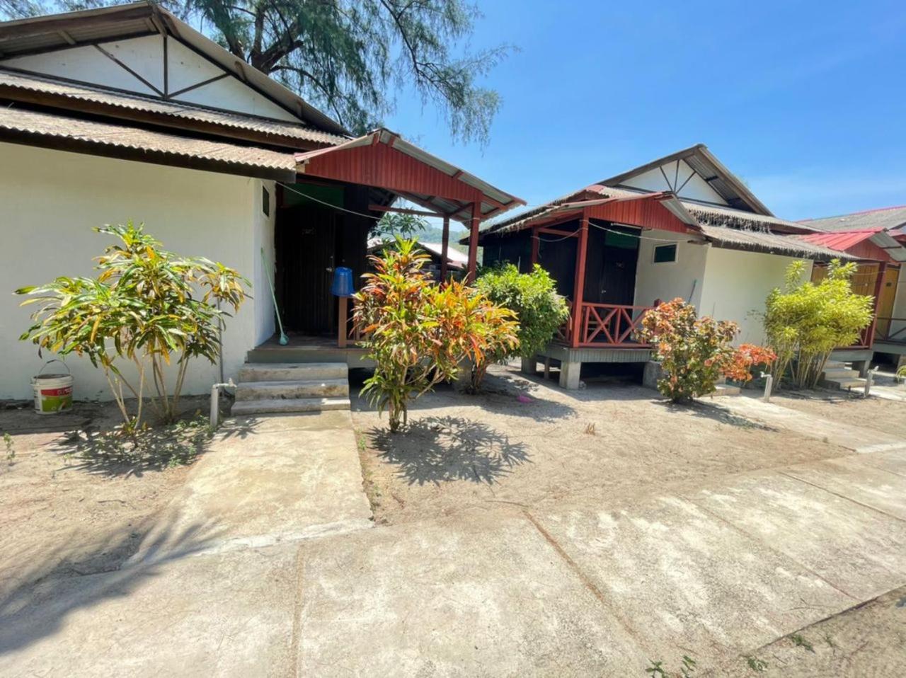 B'First Chalet Perhentian Island Kampung Kuala Besut Exteriör bild